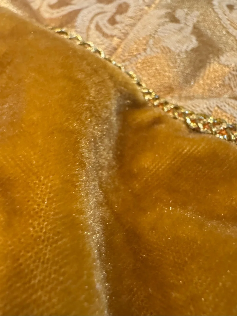 VTG DanDee Gold Velvet Damask Brocade Christmas Tree Skirt 48” Victorian Glam